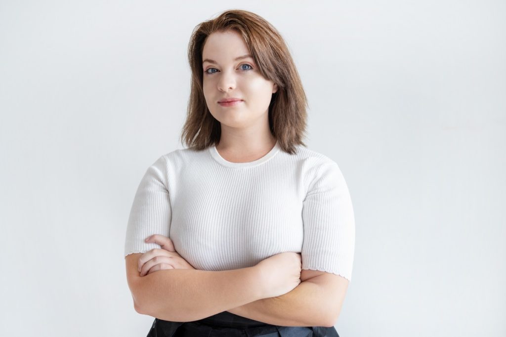Portret młodej kobiety plus size